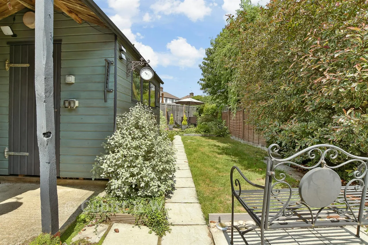 Stuart Road, Reigate, RH2, photo 15