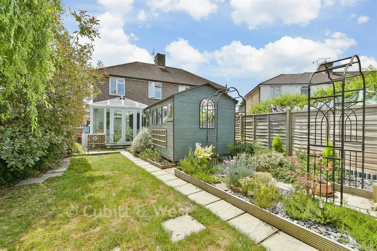 Stuart Road, Reigate, RH2, photo 18