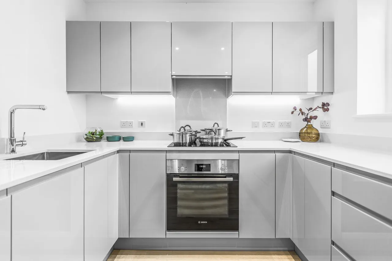 Vernal Way, London, N18, photo 4