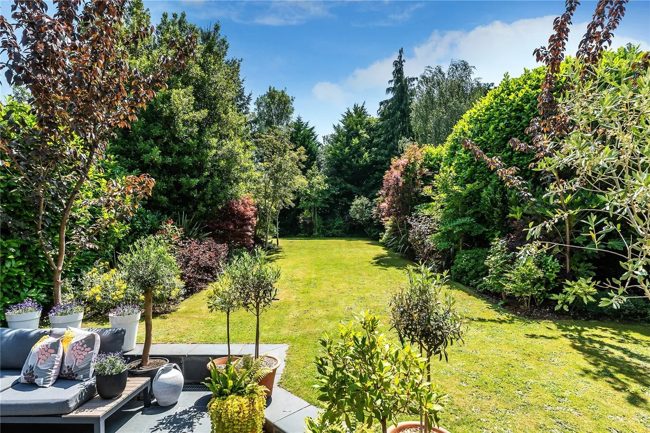 Chart Lane, Reigate, RH2, photo 4