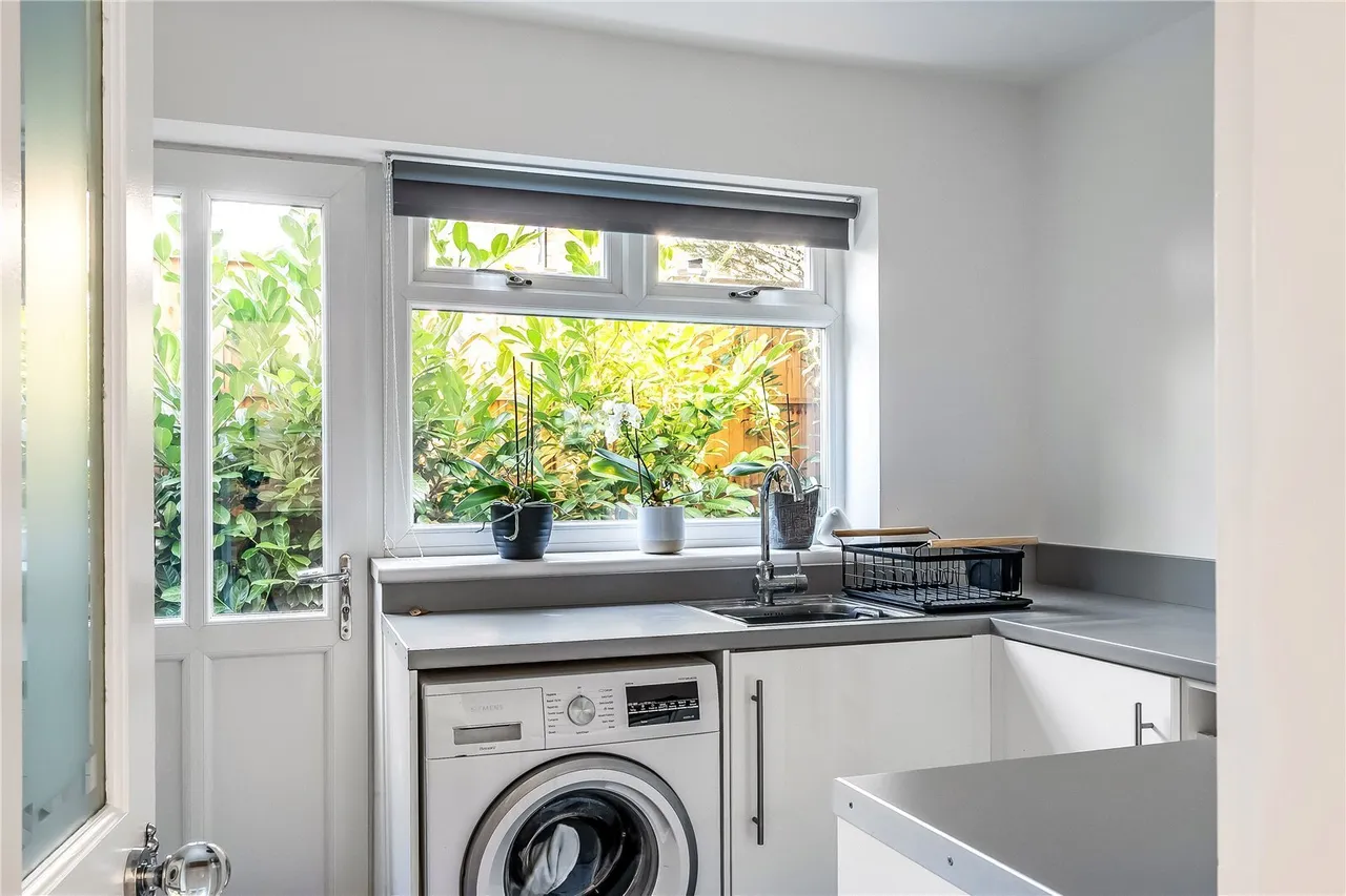 Chart Lane, Reigate, RH2, photo 8