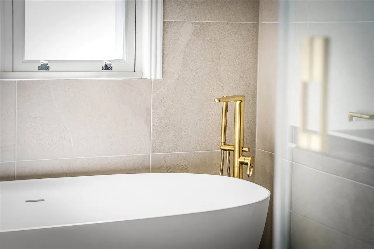 Chart Lane, Reigate, RH2, photo 18