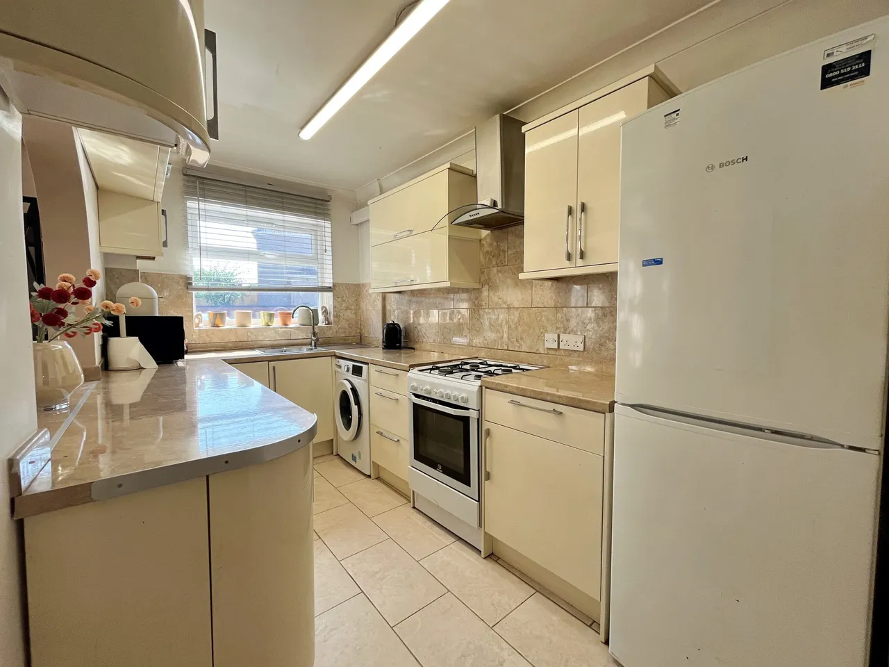 Portland Crescent, Greenford, UB6, photo 3