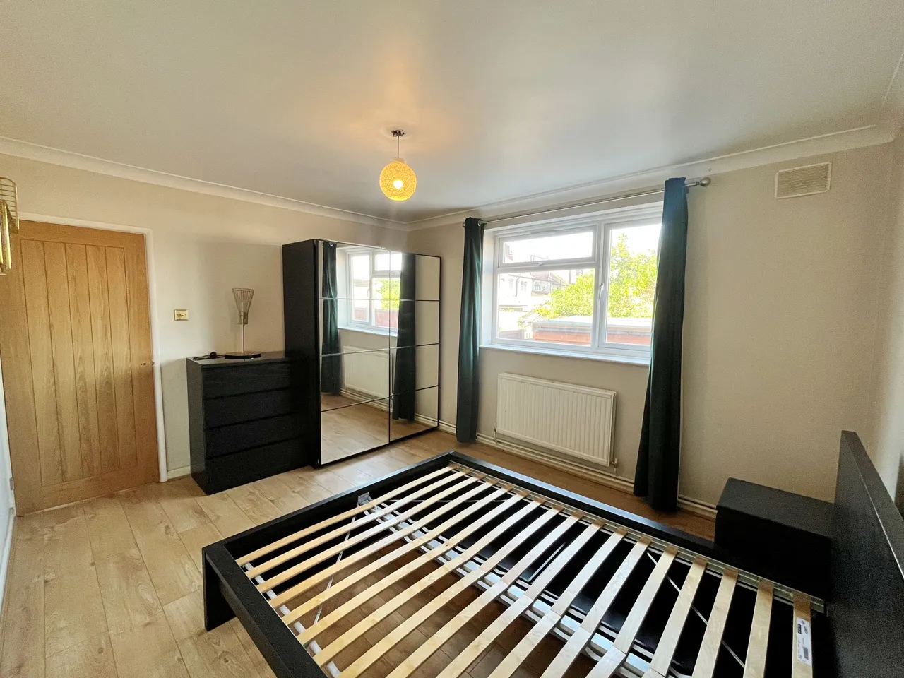 Portland Crescent, Greenford, UB6, photo 8