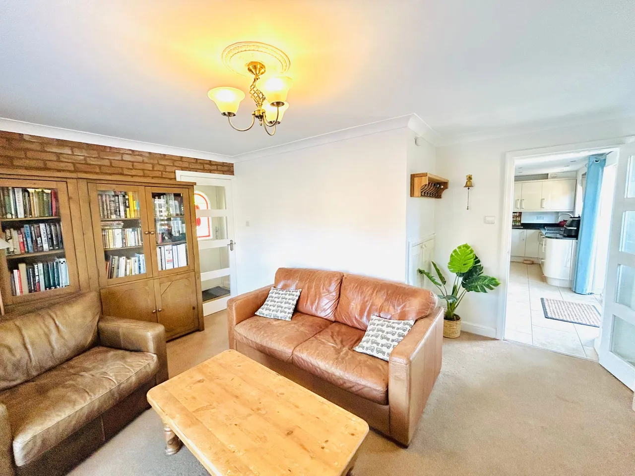 Springfield Avenue, Lymm, photo 9