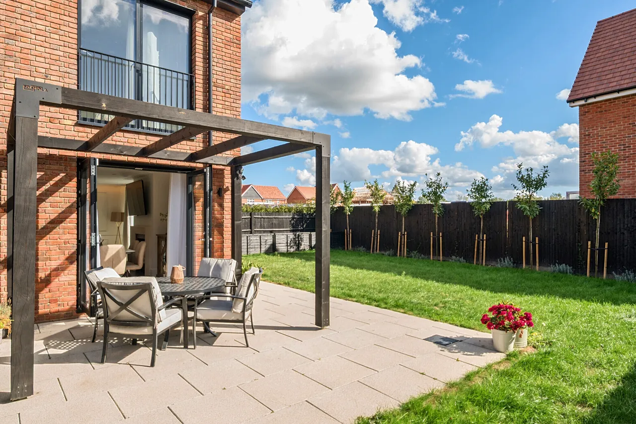 Barons Drive, Cranleigh, GU6, photo 20