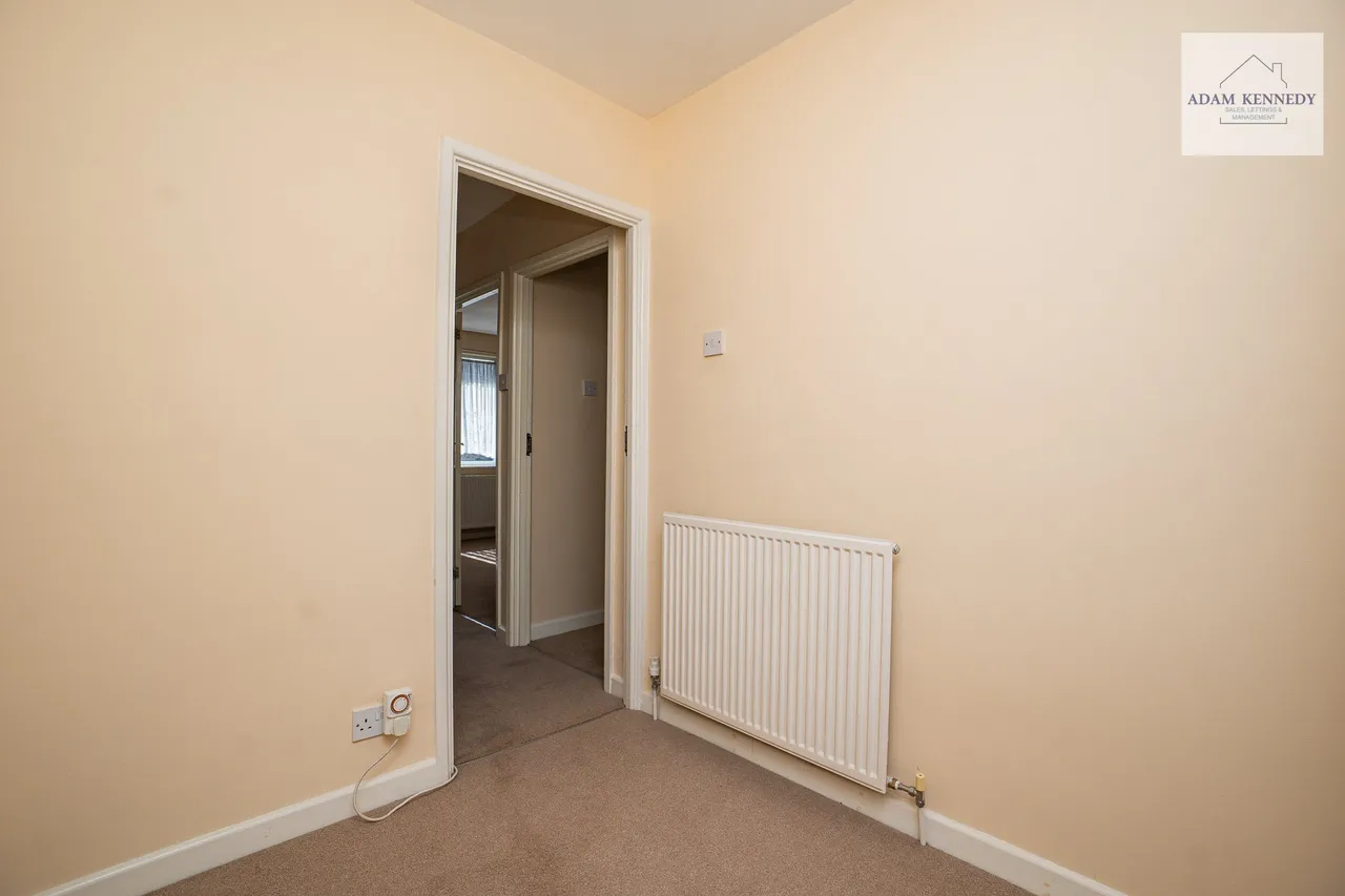 5 Salmons Road, London, N9 7JT, photo 26