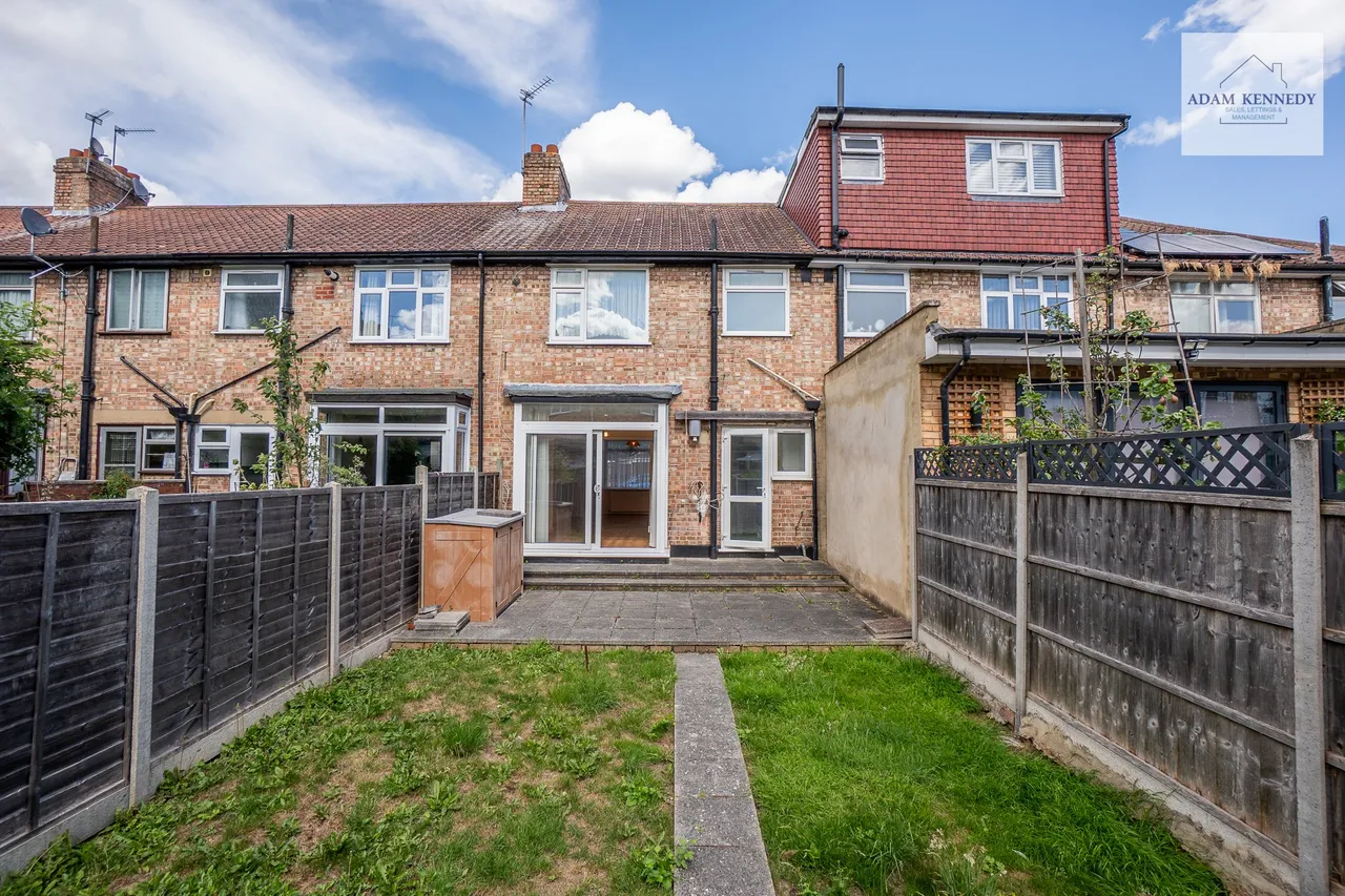 5 Salmons Road, London, N9 7JT, photo 13