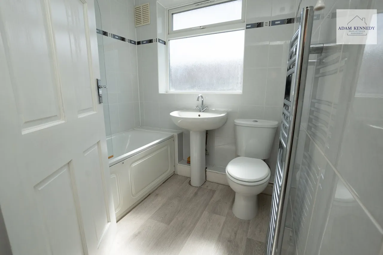 5 Salmons Road, London, N9 7JT, photo 18