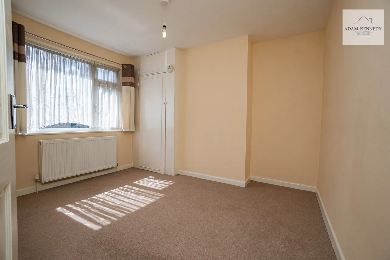 5 Salmons Road, London, N9 7JT, photo 19