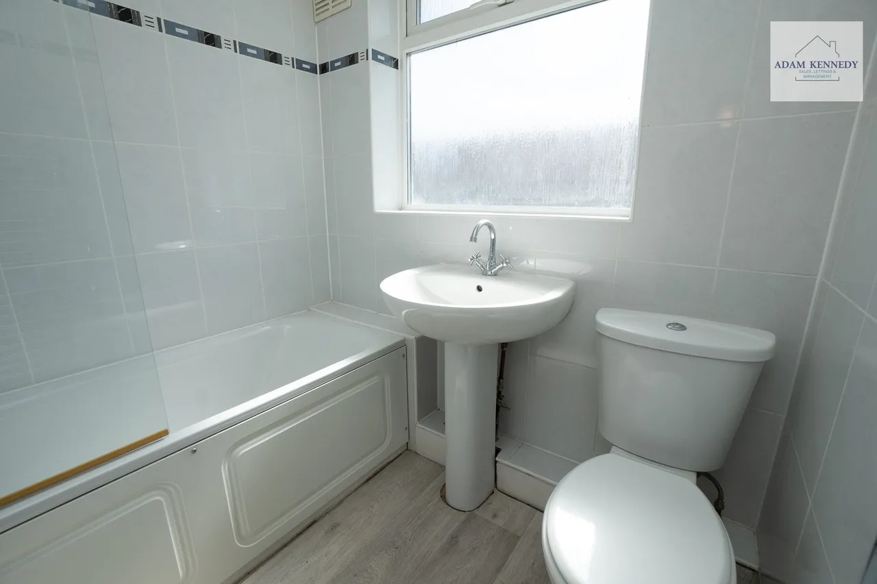 5 Salmons Road, London, N9 7JT, photo 15