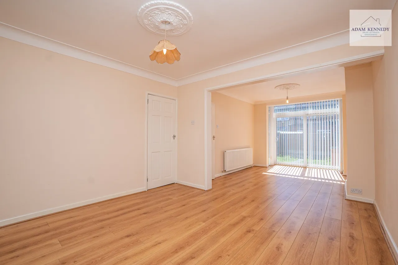 5 Salmons Road, London, N9 7JT, photo 6
