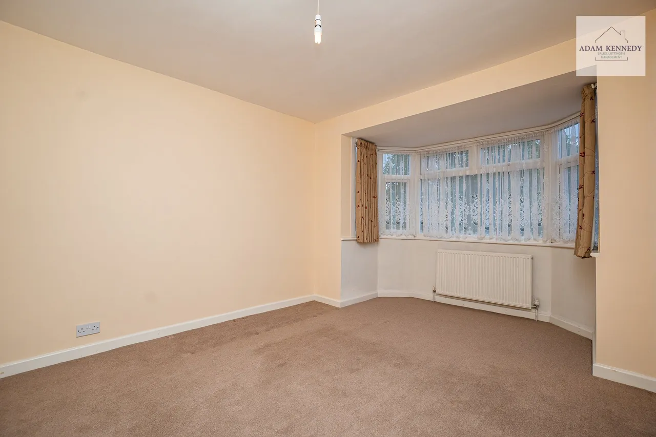 5 Salmons Road, London, N9 7JT, photo 28