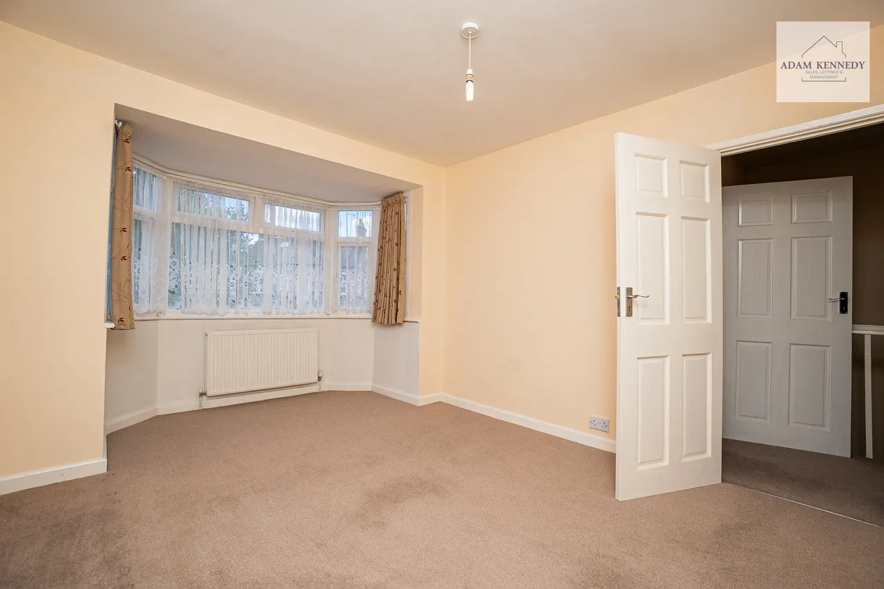 5 Salmons Road, London, N9 7JT, photo 27