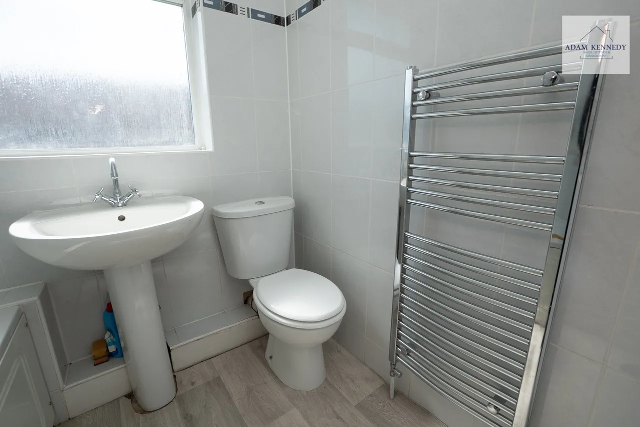 5 Salmons Road, London, N9 7JT, photo 17