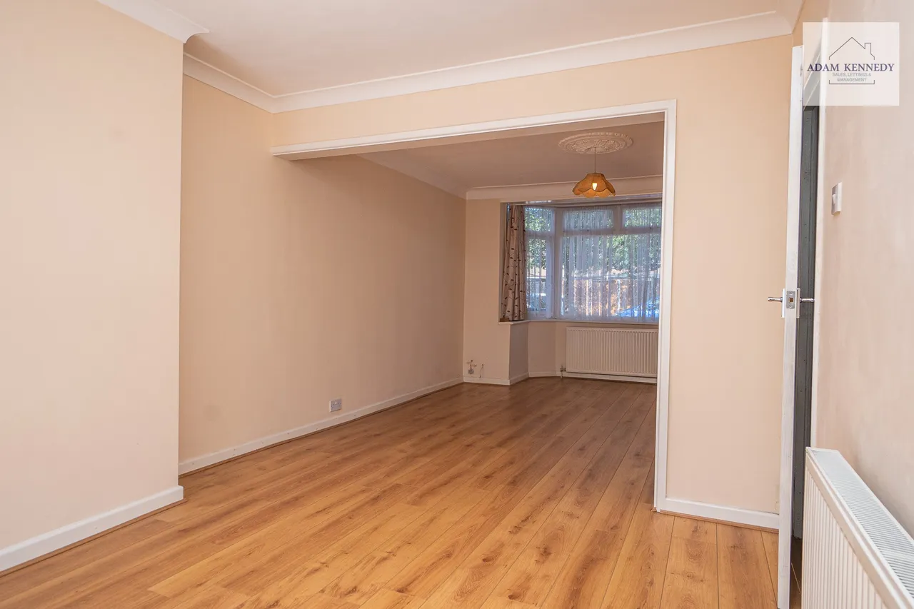 5 Salmons Road, London, N9 7JT, photo 3