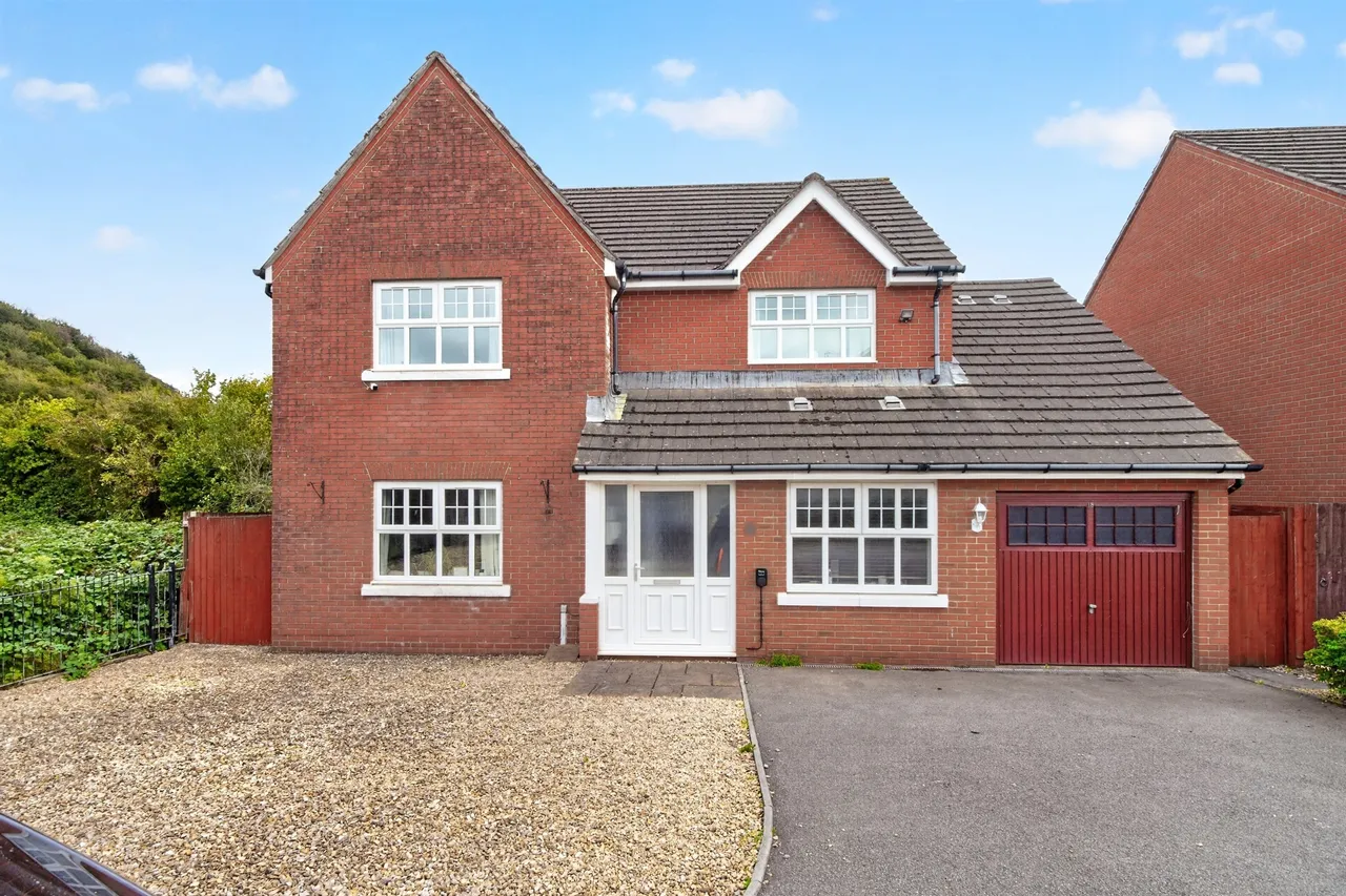 Clos Ysgallen Cardiff, CF15, photo 26
