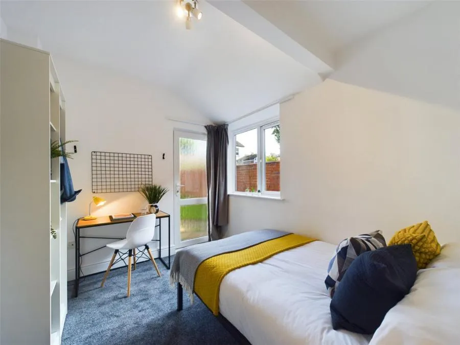 West Parade, Lincoln, LN1, photo 11