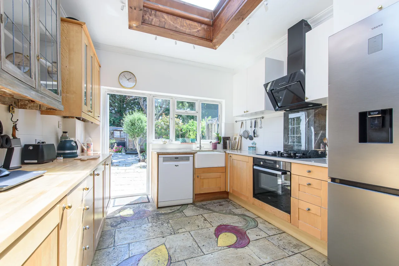 113 Woodstock Avenue, London, photo 7