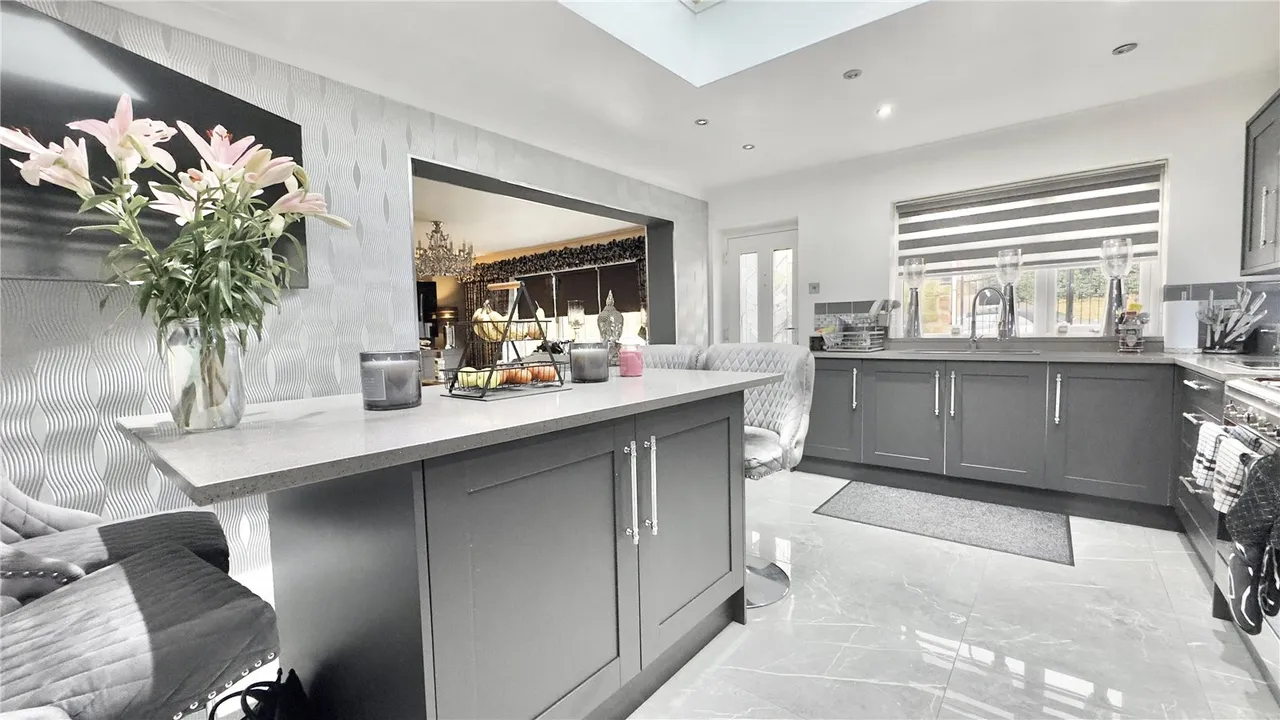 Howbeck Road, Oxton, CH43, photo 6