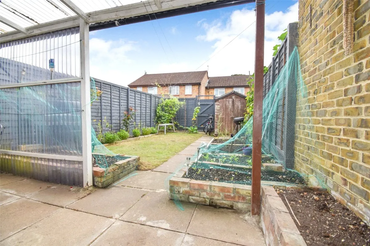 Spurs Court, Aldershot, Hampshire, GU11 1YE, photo 7