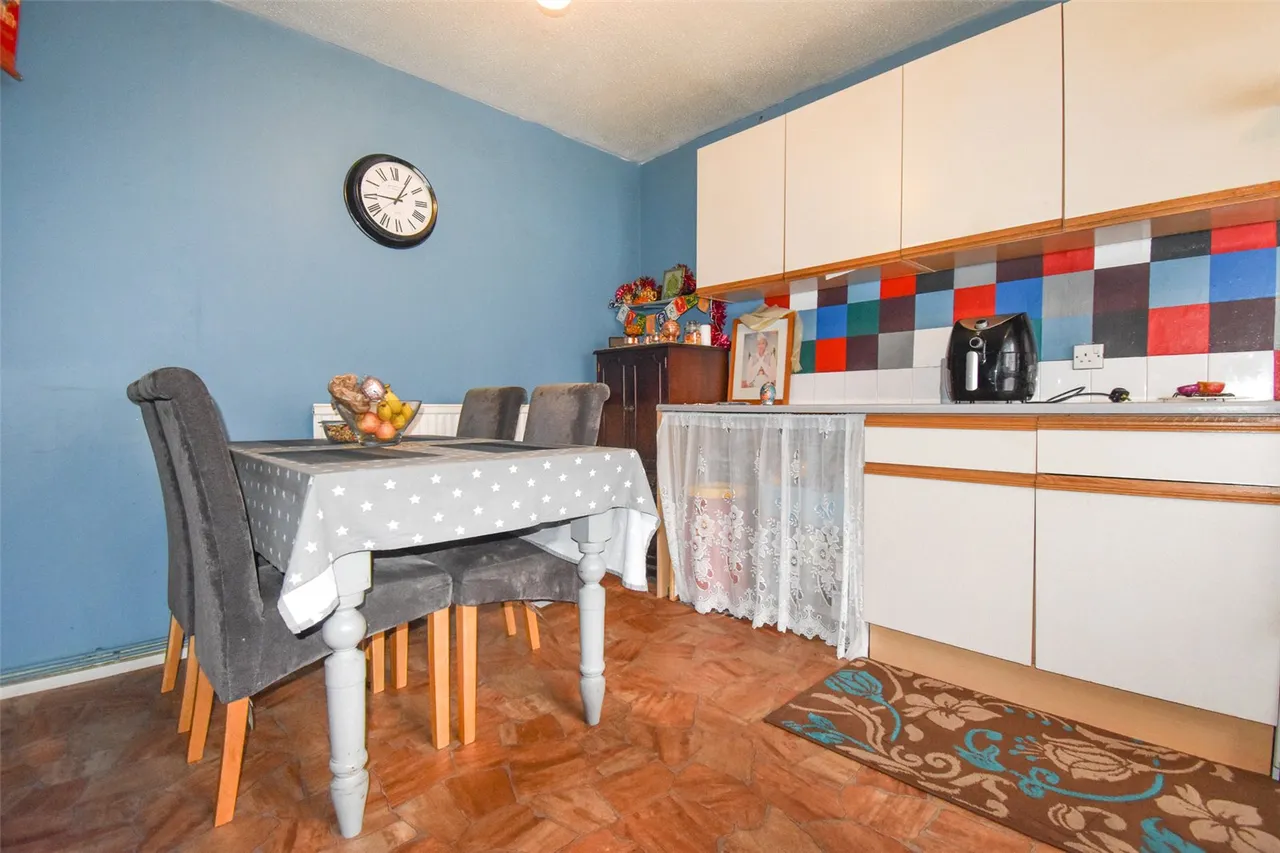 Spurs Court, Aldershot, Hampshire, GU11 1YE, photo 6