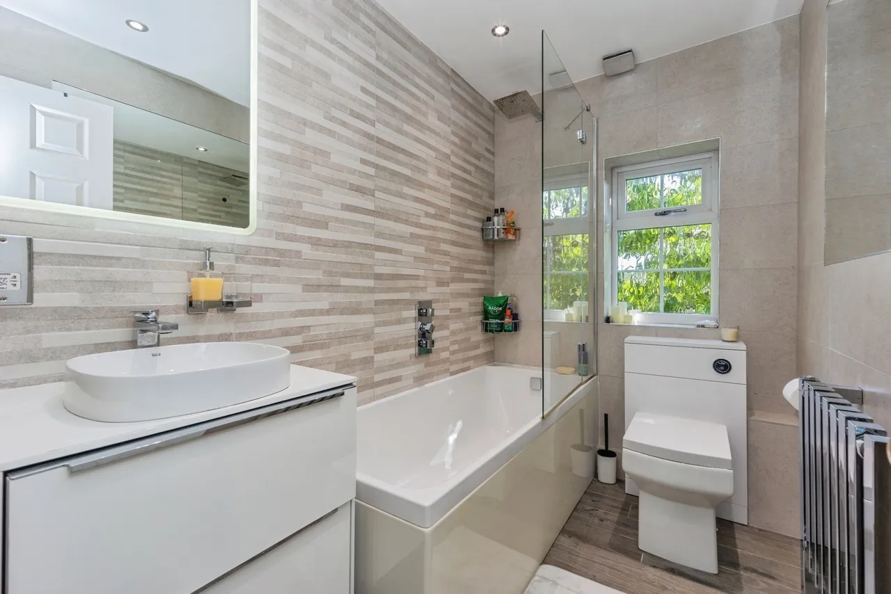 Willow Wood Close, ASHTON-UNDER-LYNE, Lancashire, OL6, photo 12