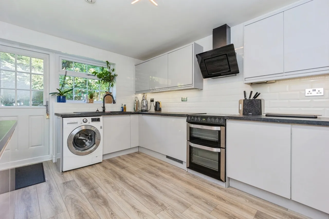 Willow Wood Close, ASHTON-UNDER-LYNE, Lancashire, OL6, photo 10