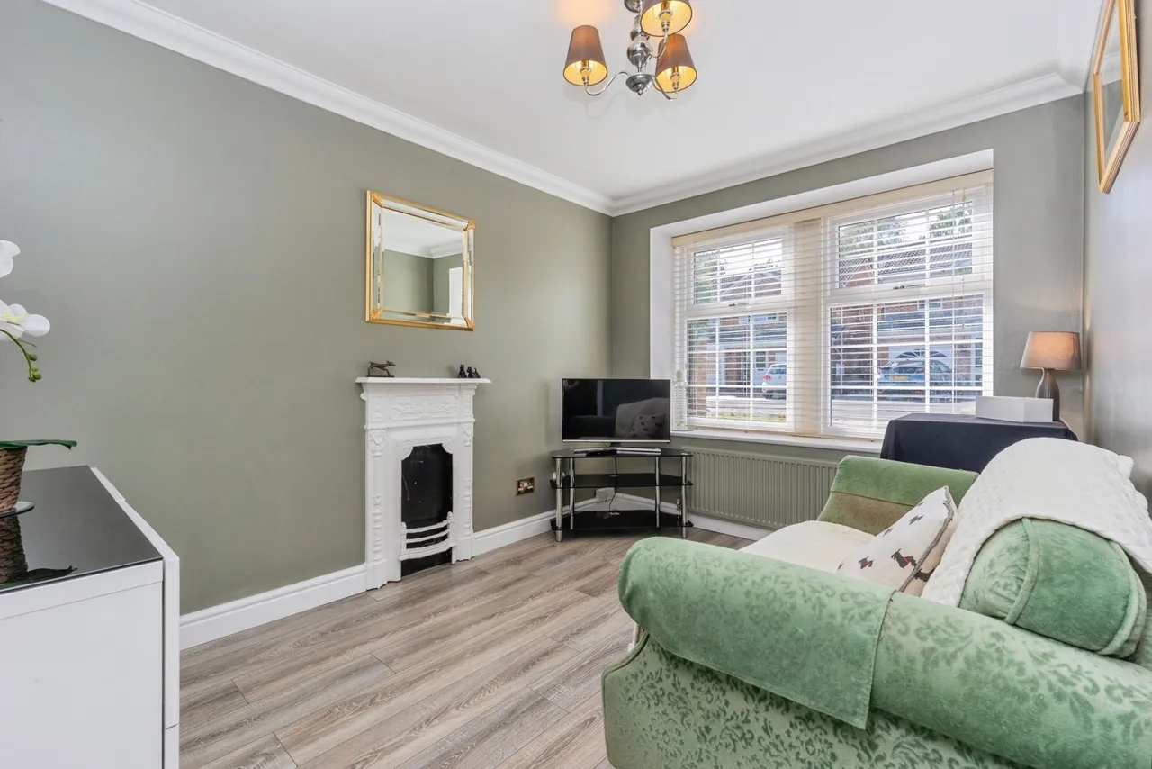 Willow Wood Close, ASHTON-UNDER-LYNE, Lancashire, OL6, photo 9