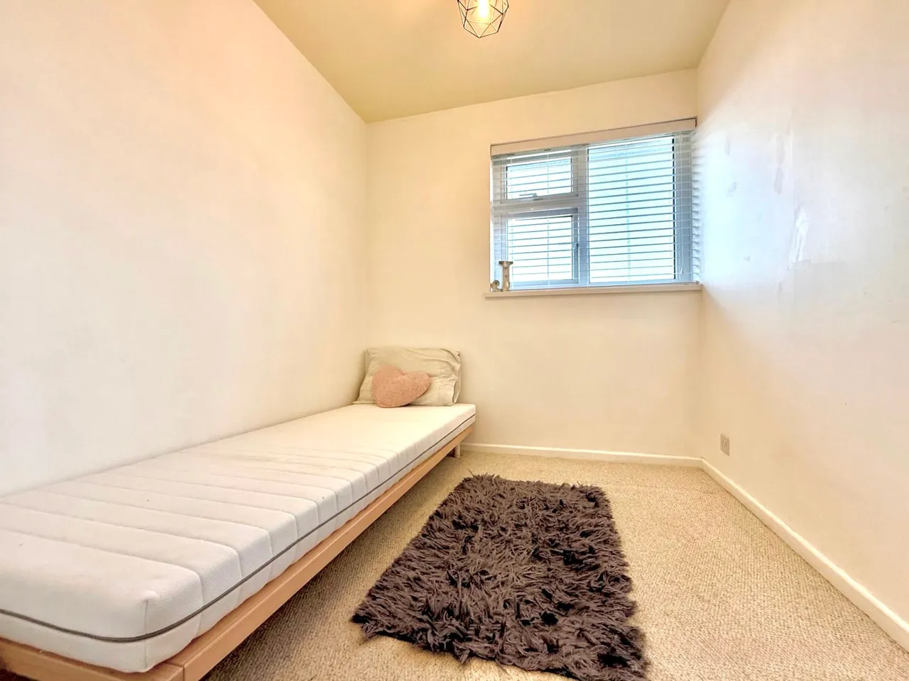 Covingham, Swindon, Wiltshire, SN3 5AR, photo 10