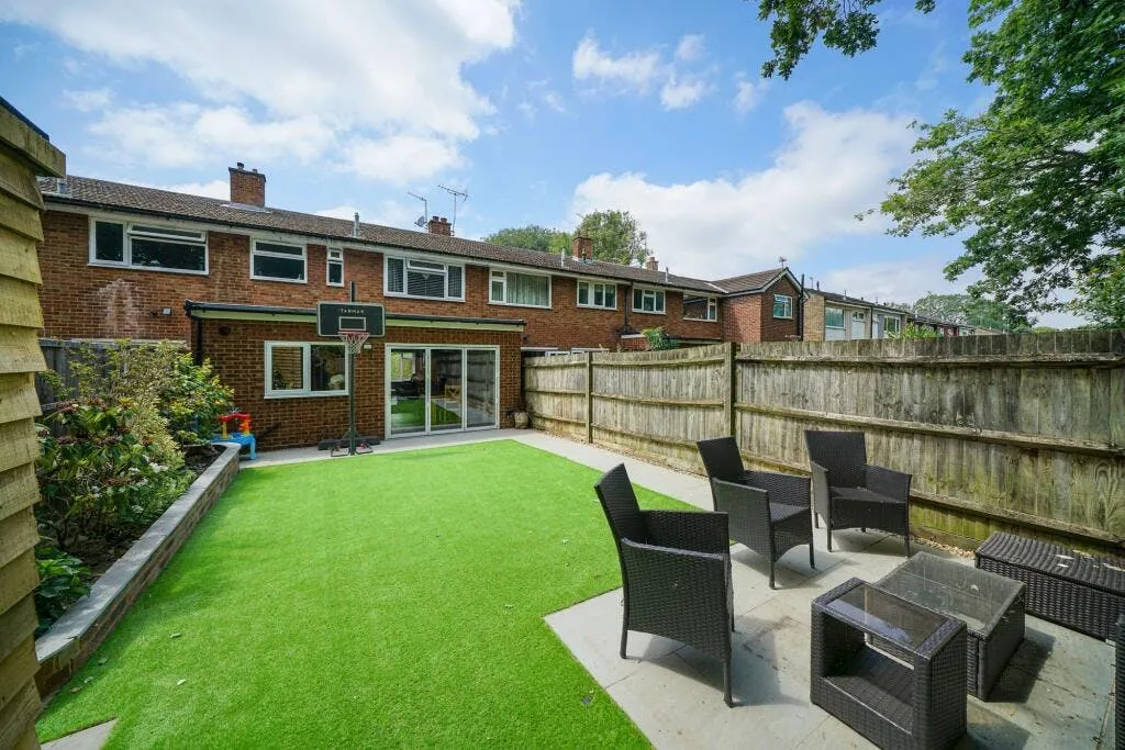 Wood End, Park Street, AL2, photo 10