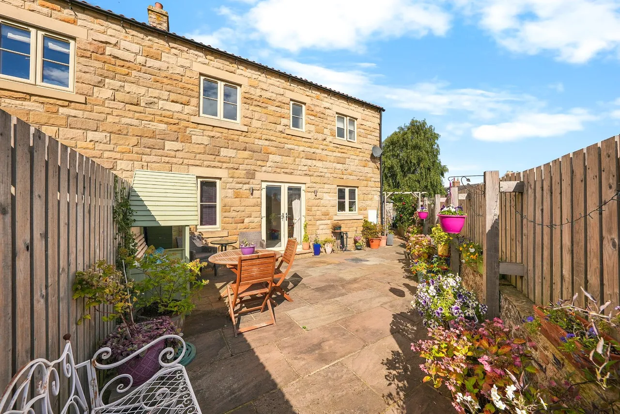 Sycamore Close, Baldersby, YO7, photo 9