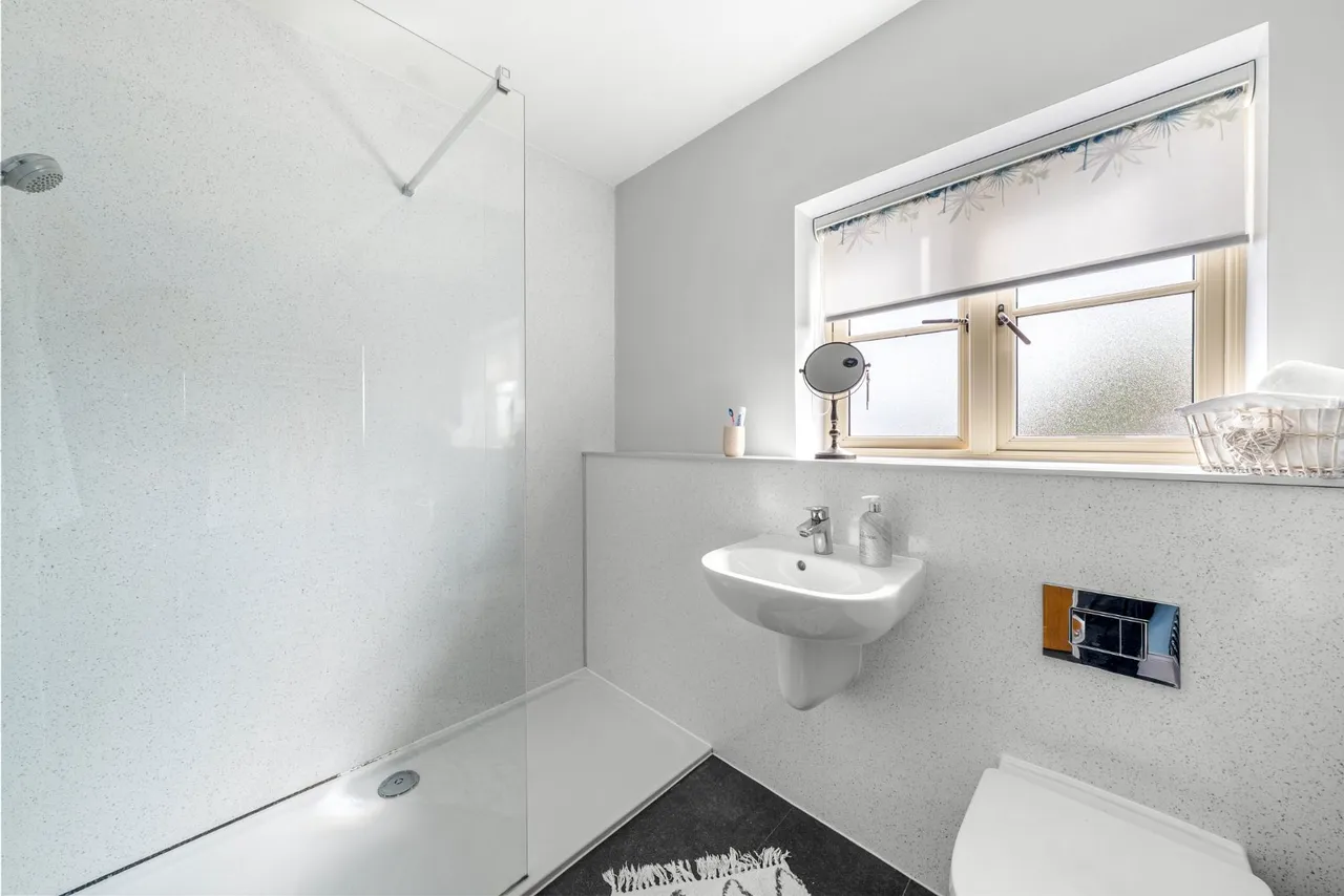 Sycamore Close, Baldersby, YO7, photo 15