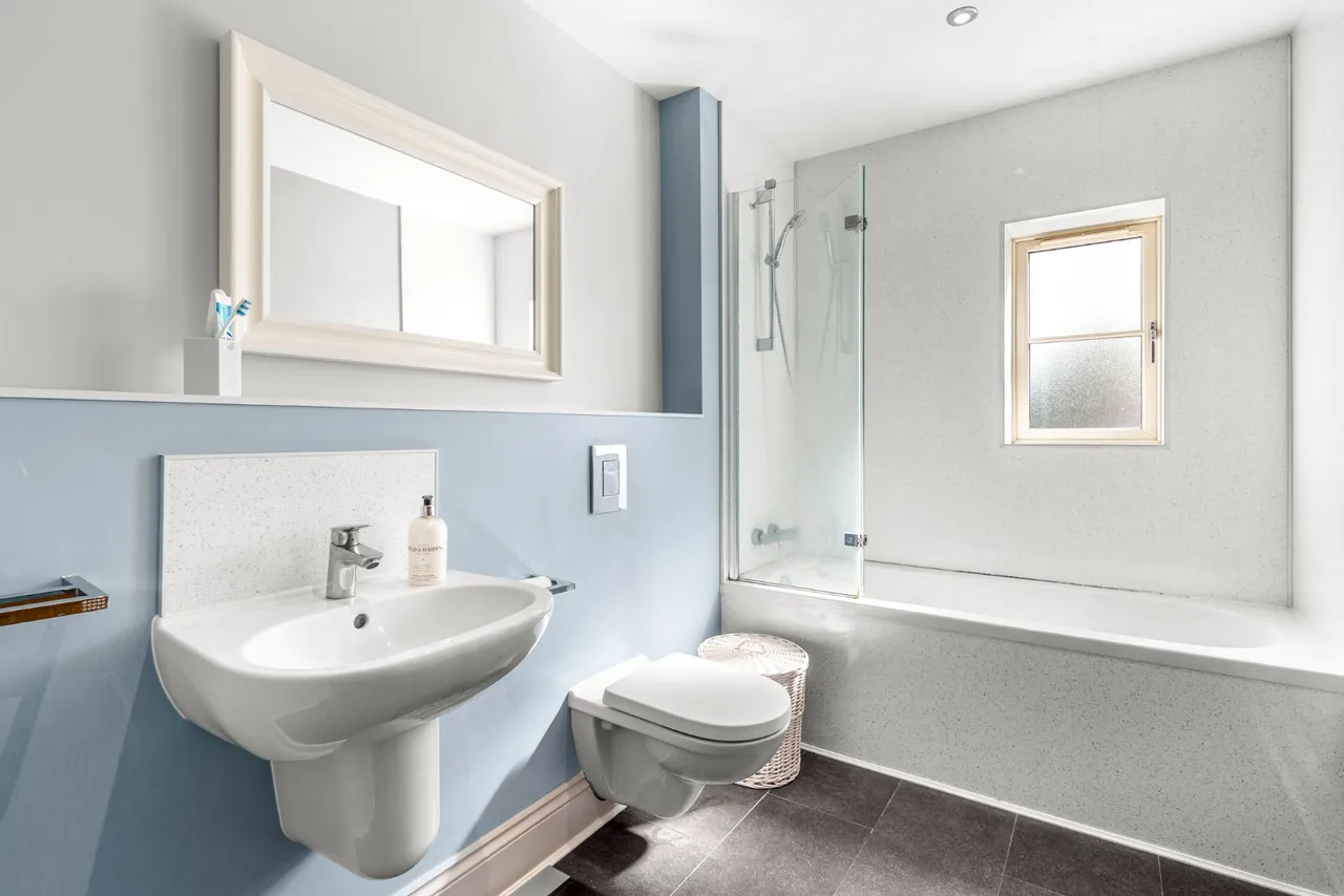 Sycamore Close, Baldersby, YO7, photo 18