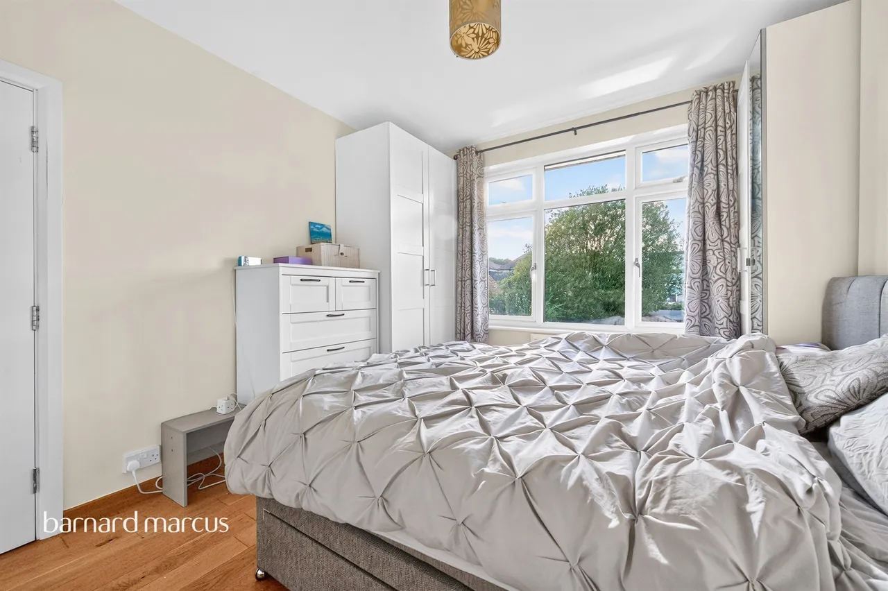 Bridgewood Road, Worcester Park, photo 12