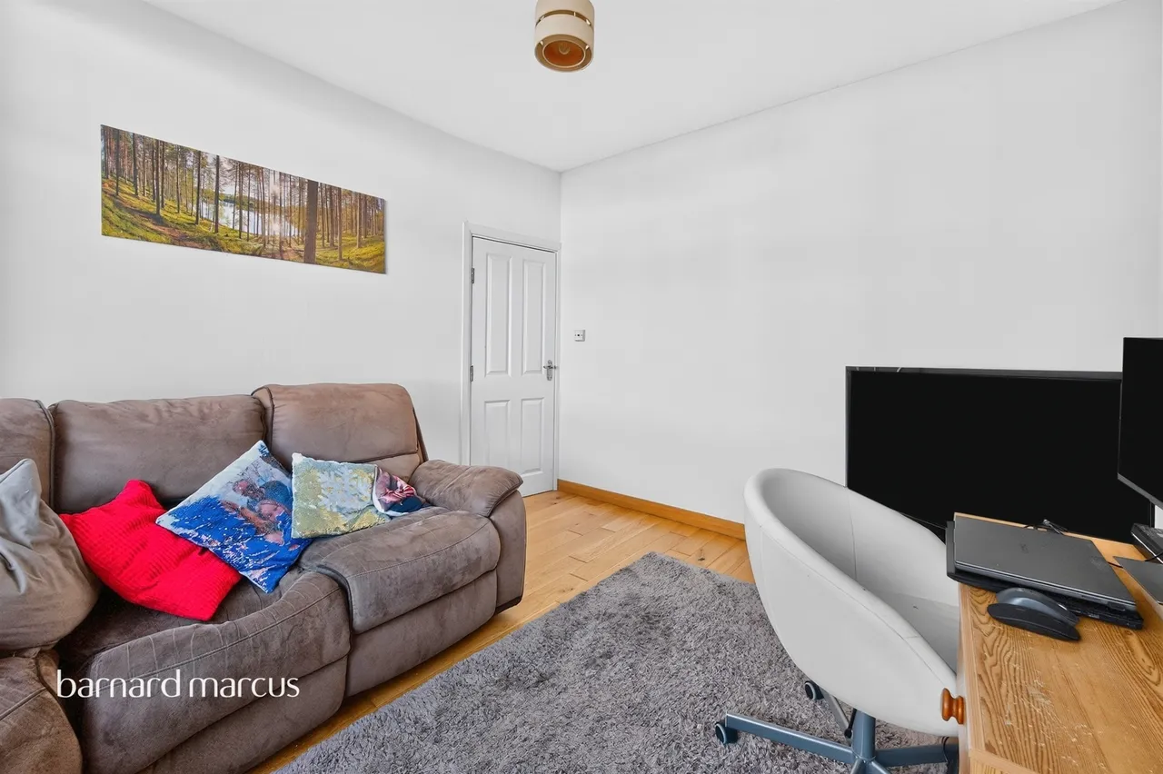 Bridgewood Road, Worcester Park, photo 9