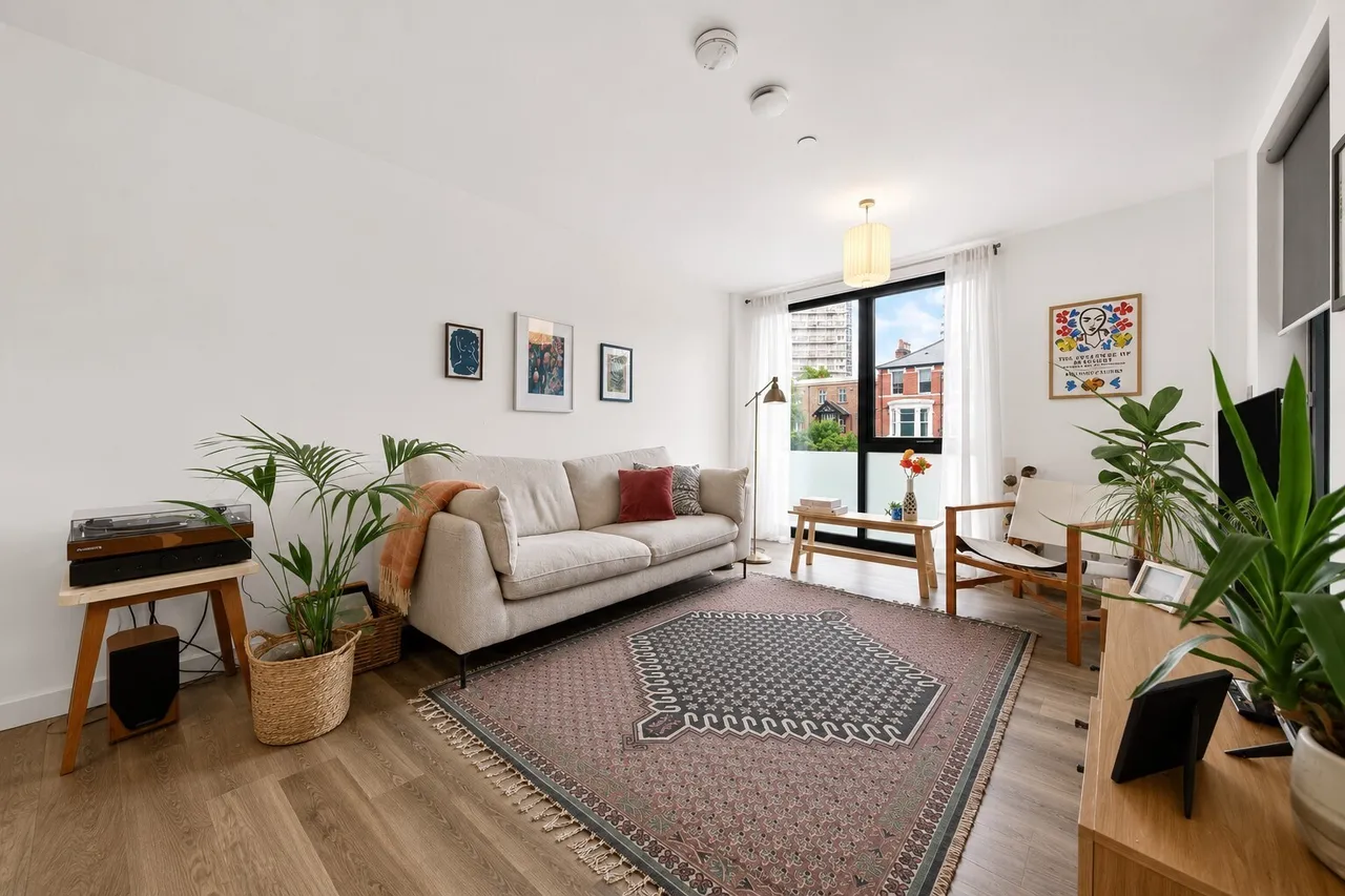 Clapham Road, London, SW9, photo 5