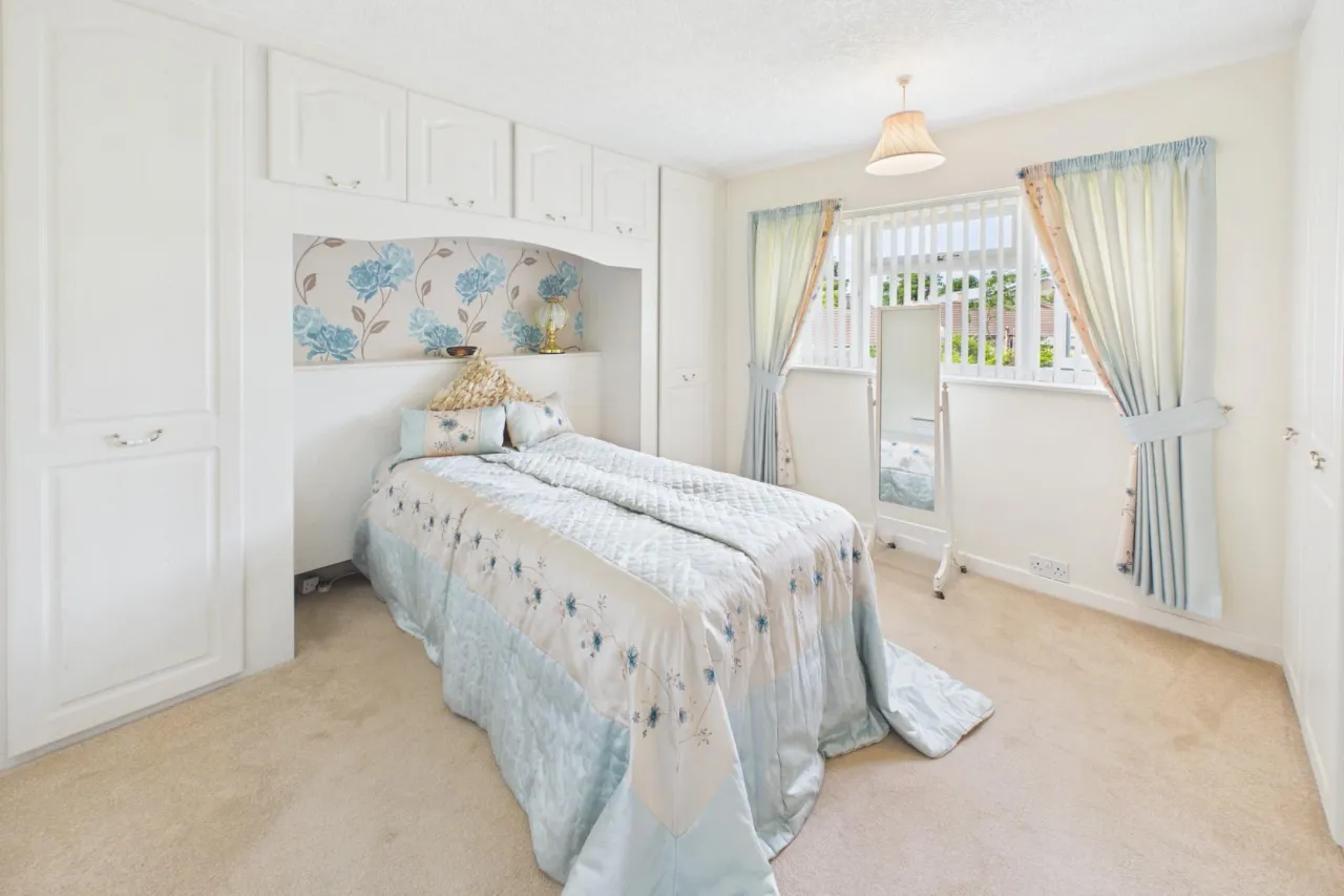 Vicarage Lane, Bovingdon, HP3, photo 8