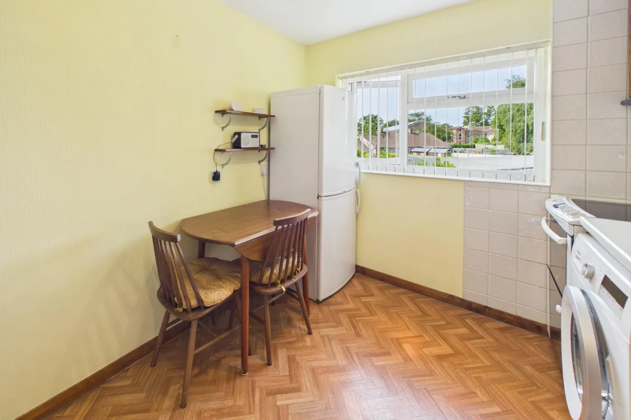 Vicarage Lane, Bovingdon, HP3, photo 14