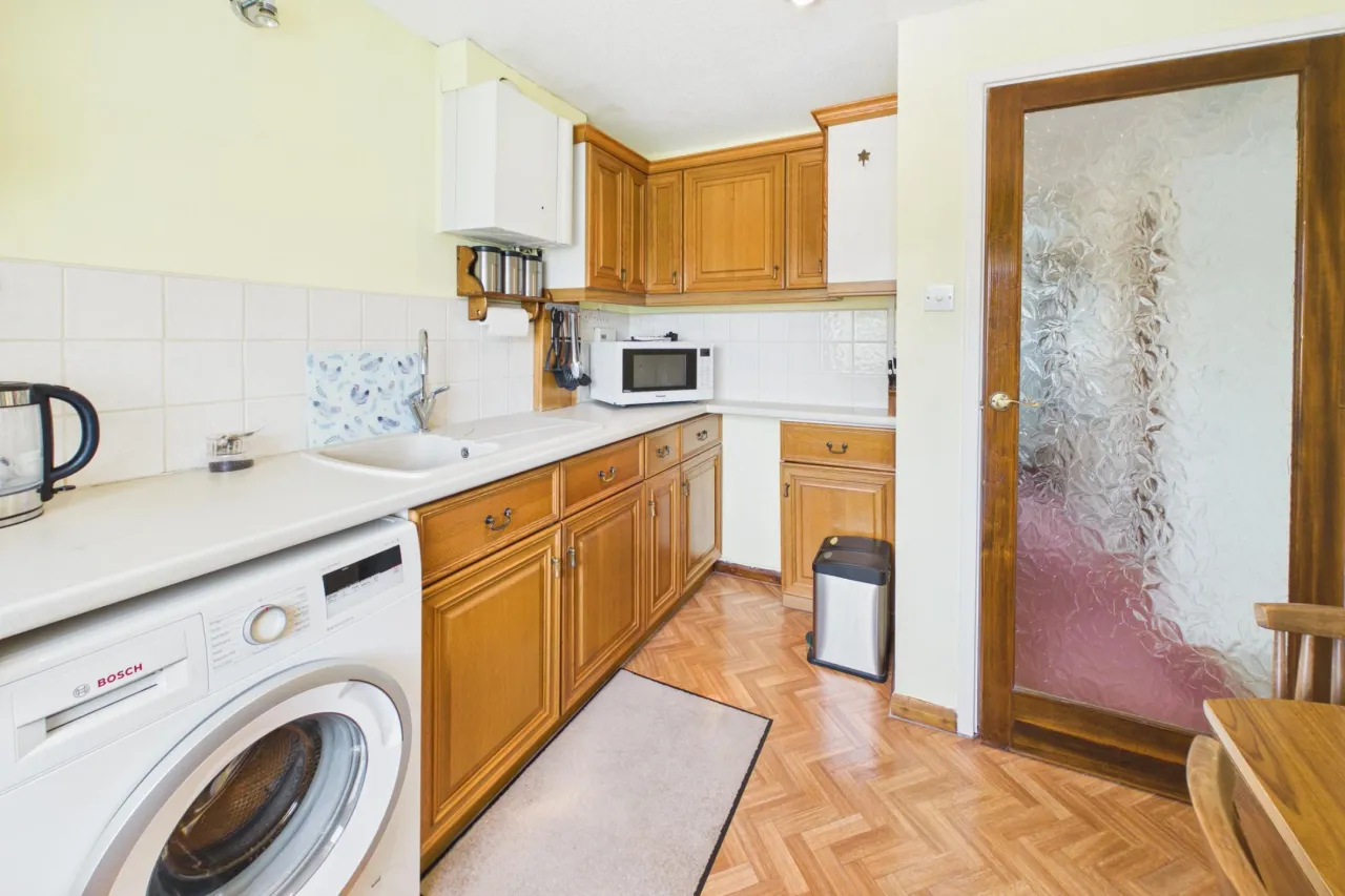 Vicarage Lane, Bovingdon, HP3, photo 6