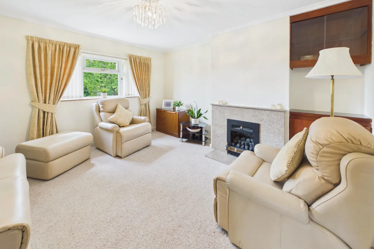 Vicarage Lane, Bovingdon, HP3, photo 3