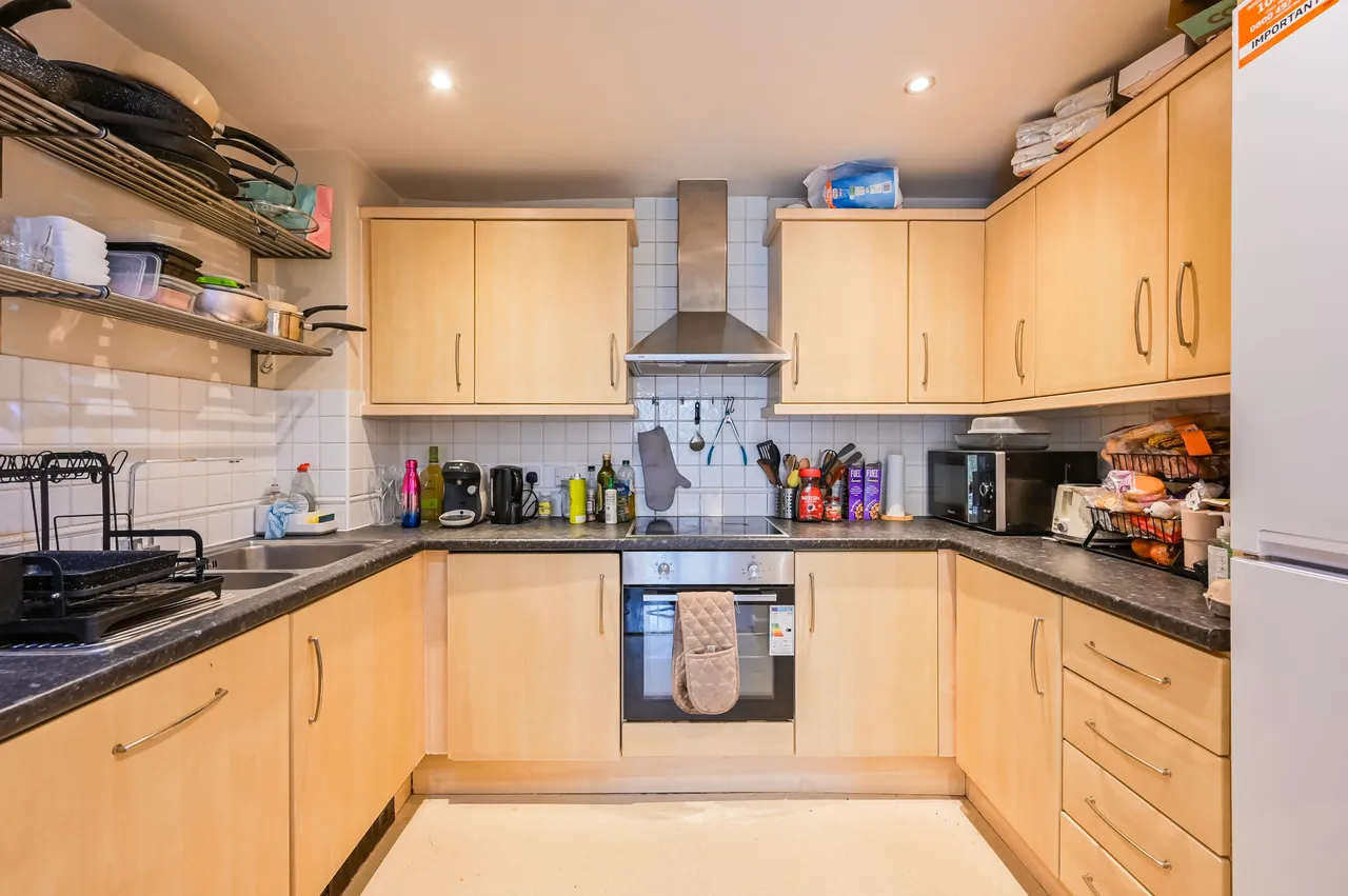 London, E14, photo 3