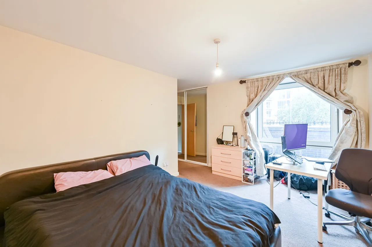 London, E14, photo 8