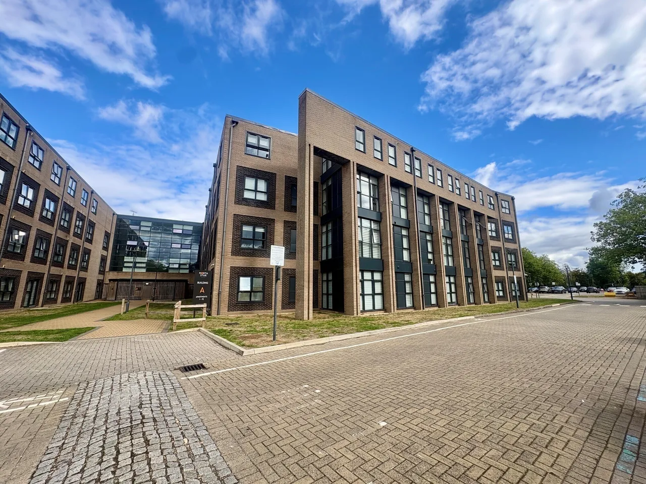 1 bed flat to rent — NORTH STAR HOUSE