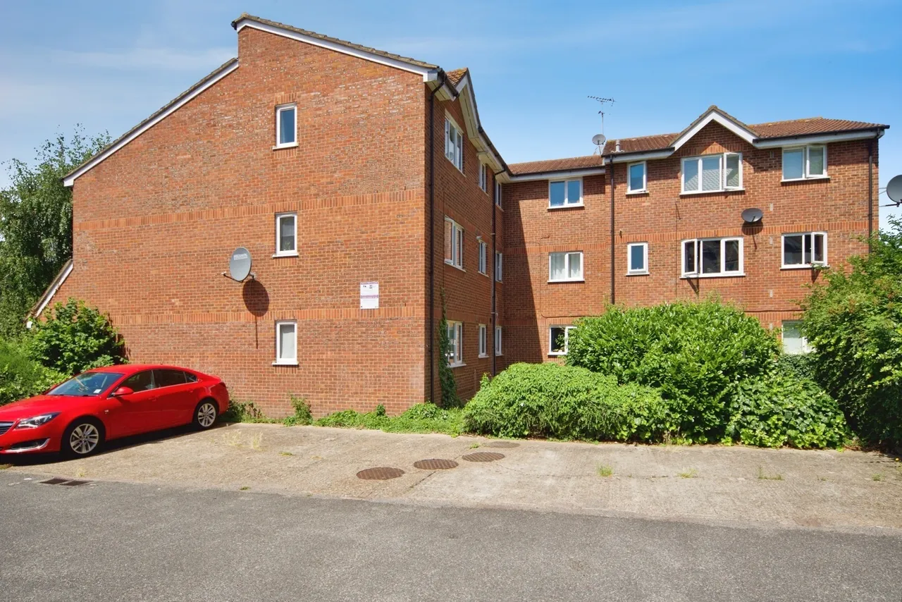Green Pond Close, Walthamstow, E17, photo 2