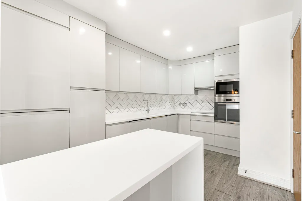 Mansell Street, Aldgate, E1, photo 3