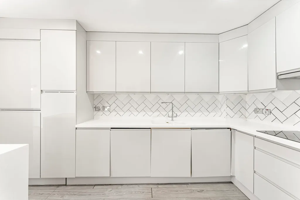 1 bed flat to rent, Mansell Street, Aldgate, E1
