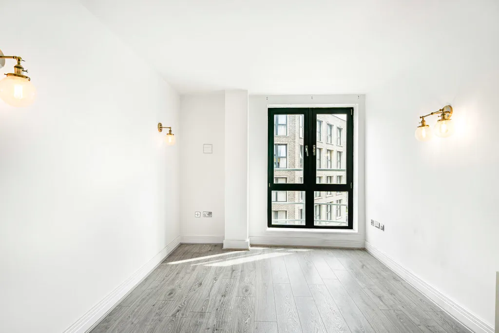 Mansell Street, Aldgate, E1, photo 15