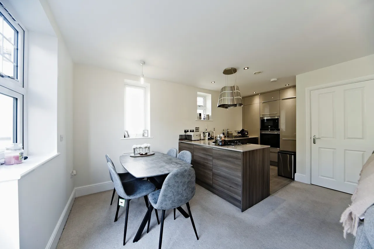 Woodcote Valley Road, Purley, CR8, photo 6