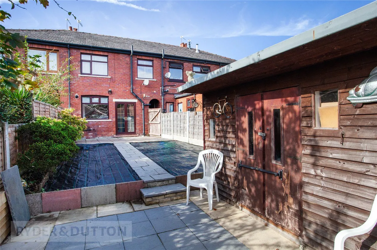 Clarendon Street, Lowerplace, OL16, photo 10